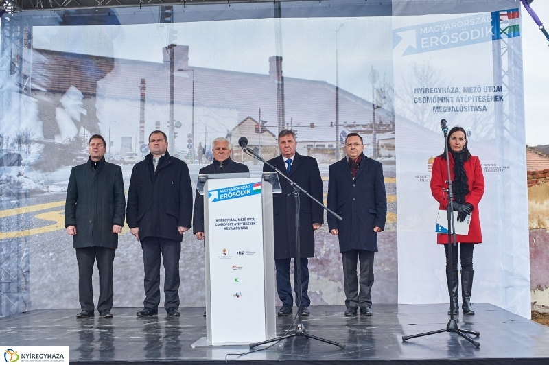 Mező utcai csomópont átadása - fotó Szarka Lajos