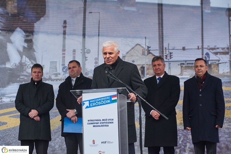 Mező utcai csomópont átadása - fotó Szarka Lajos