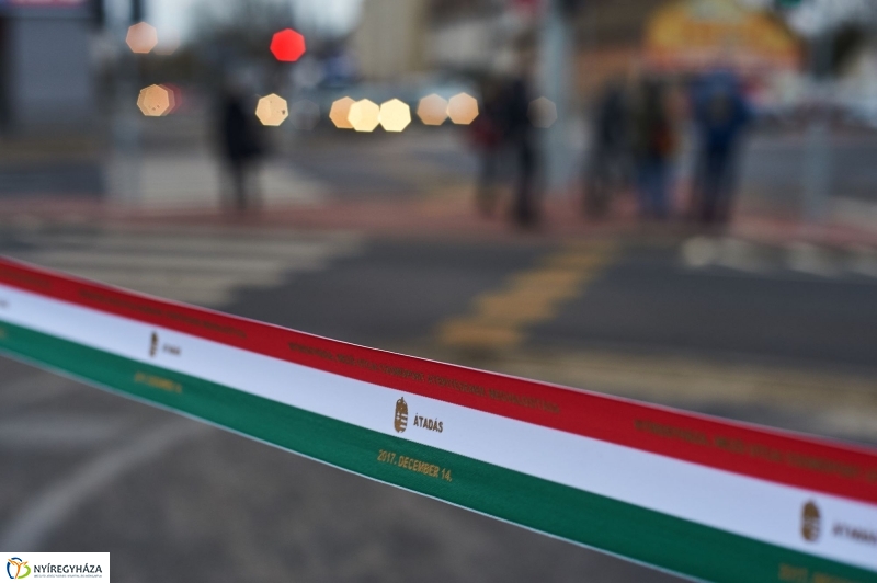 Mező utcai csomópont átadása - fotó Szarka Lajos