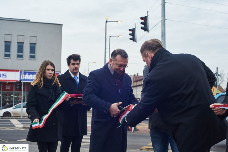 Mező utcai csomópont átadása - fotó Szarka Lajos