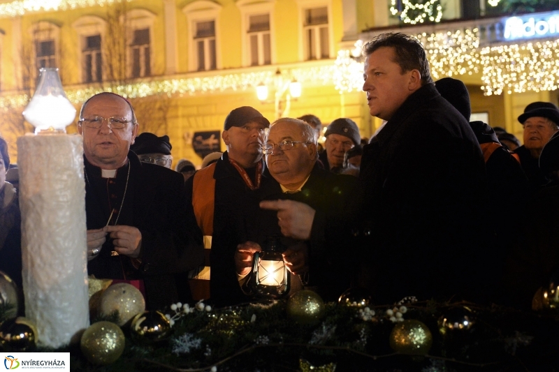 Advent harmadik vasárnapja a Kossuth téren - fotó Trifonov Éva