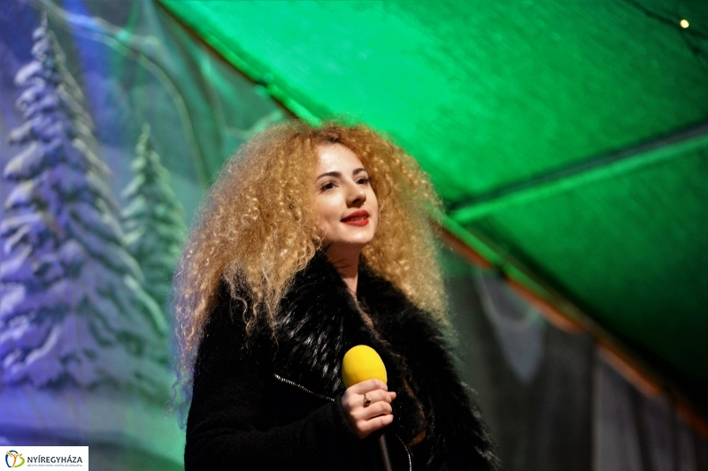 Advent harmadik vasárnapja a Kossuth téren - fotó Trifonov Éva