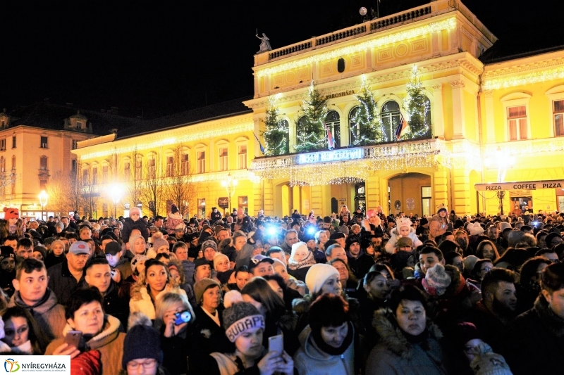 Advent harmadik vasárnapja a Kossuth téren - fotó Trifonov Éva