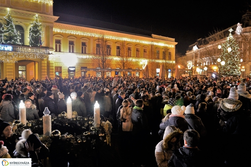 Advent harmadik vasárnapja a Kossuth téren - fotó Trifonov Éva
