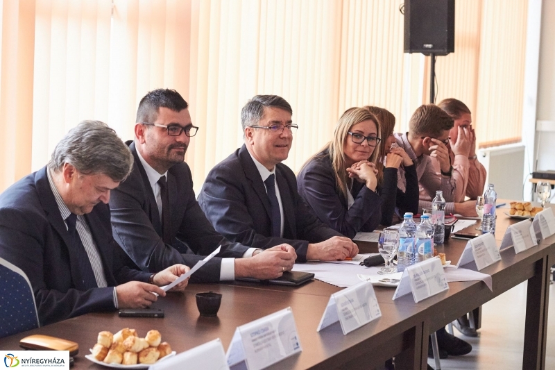 Foglalkoztatási paktum ülése 20171218 - fotó Szarka Lajos