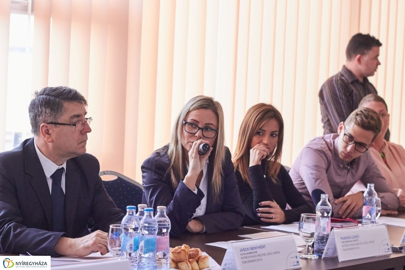 Foglalkoztatási paktum ülése 20171218 - fotó Szarka Lajos