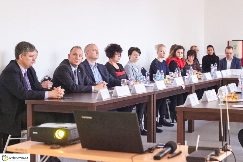 Foglalkoztatási paktum ülése 20171218 - fotó Szarka Lajos