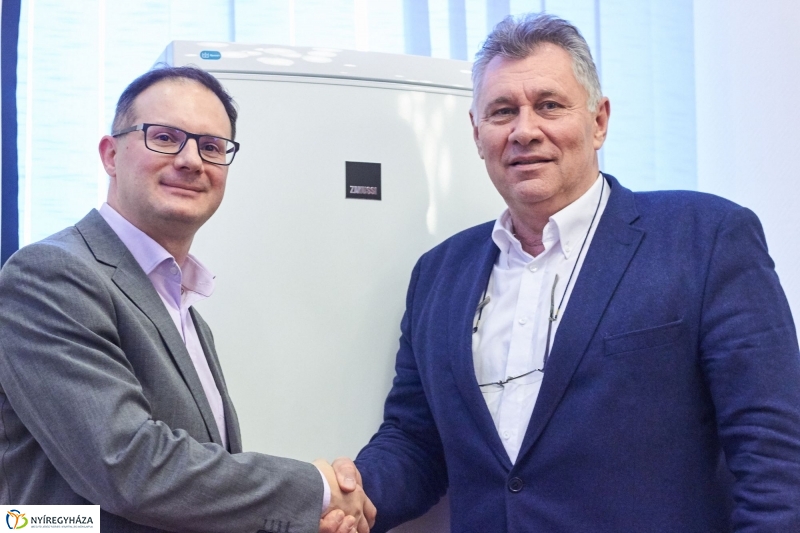 Electrolux adomány a kórháznak - fotó Szarka Lajos