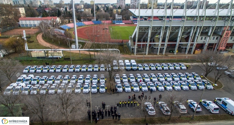 Megújuló rendőrségi gépjárműpark - fotó Kohut Árpád