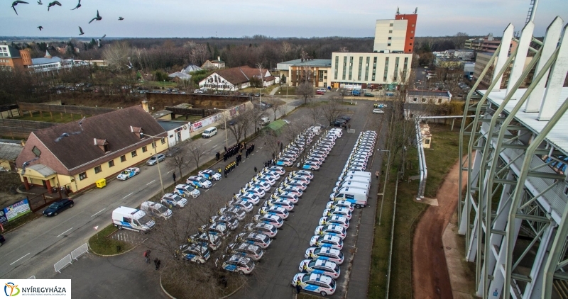 Megújuló rendőrségi gépjárműpark - fotó Kohut Árpád