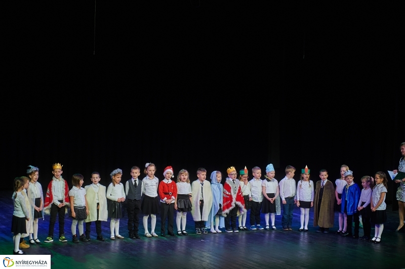 Gyermekjóléti karácsony - fotó Szarka Lajos