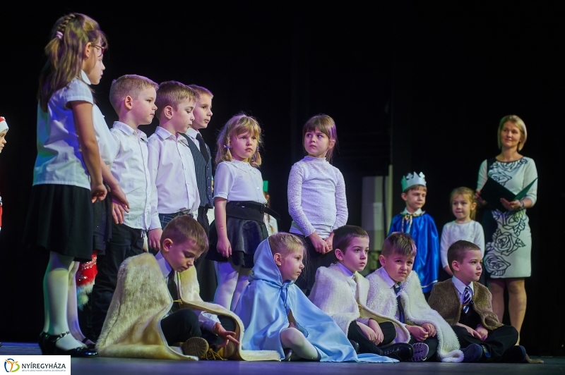 Gyermekjóléti karácsony - fotó Szarka Lajos