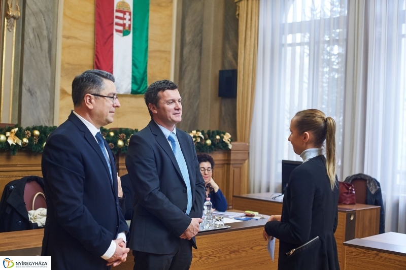 Támogatás rászoruló hallgatóknak - fotó Szarka Lajos