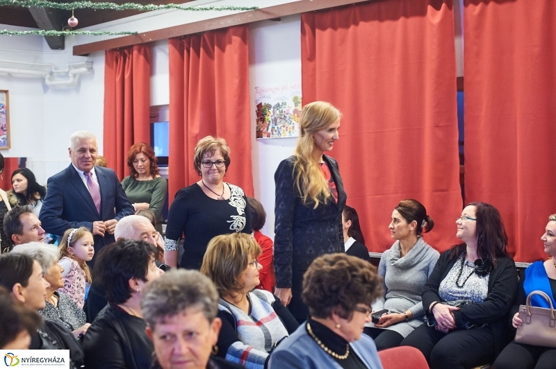 Karácsonyi ünnepség Oroson - fotó Szarka Lajos