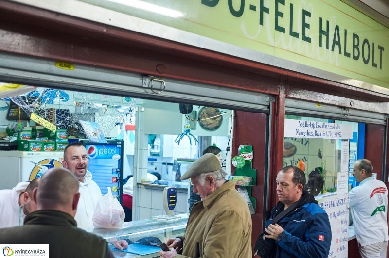 Piaci ajándék - fotó Szarka Lajos