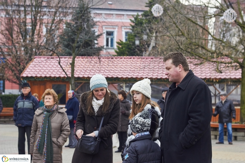 Advent negyedik gyertyája - fotó Szarka Lajos