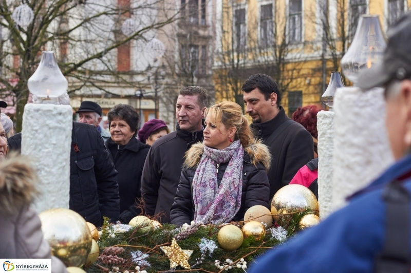 Advent negyedik gyertyája - fotó Szarka Lajos