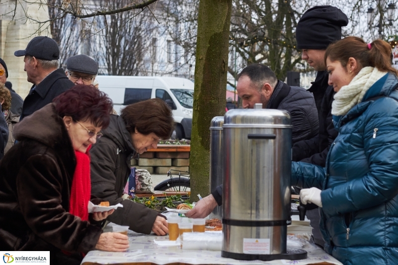 Advent negyedik gyertyája - fotó Szarka Lajos