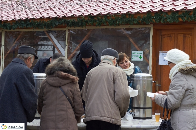 Advent negyedik gyertyája - fotó Szarka Lajos