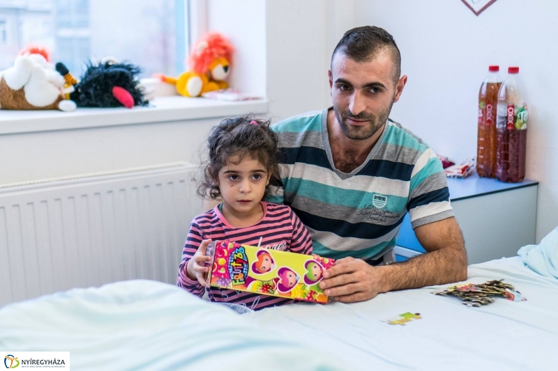 Adomány a gyerekosztálynak - Fotó Kohut Árpád