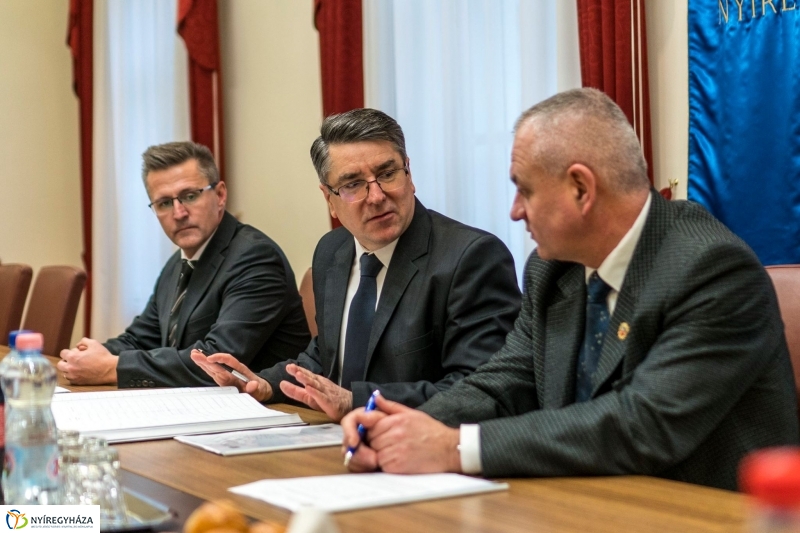 Temetői Főkönyv - fotó Kohut Árpád