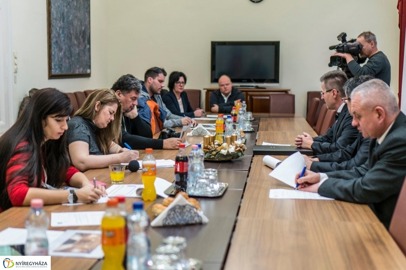 Temetői Főkönyv - fotó Kohut Árpád