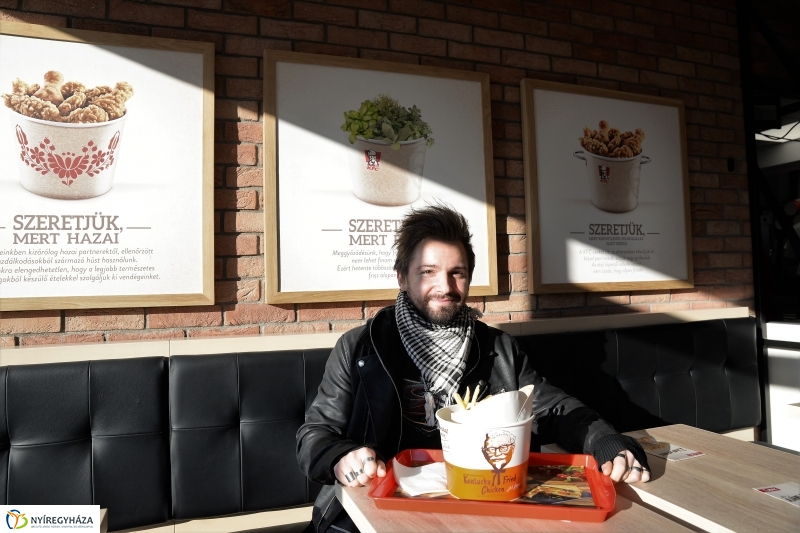 Új gyorsétterem nyílt Nyíregyházán - fotó Trifonov Éva
