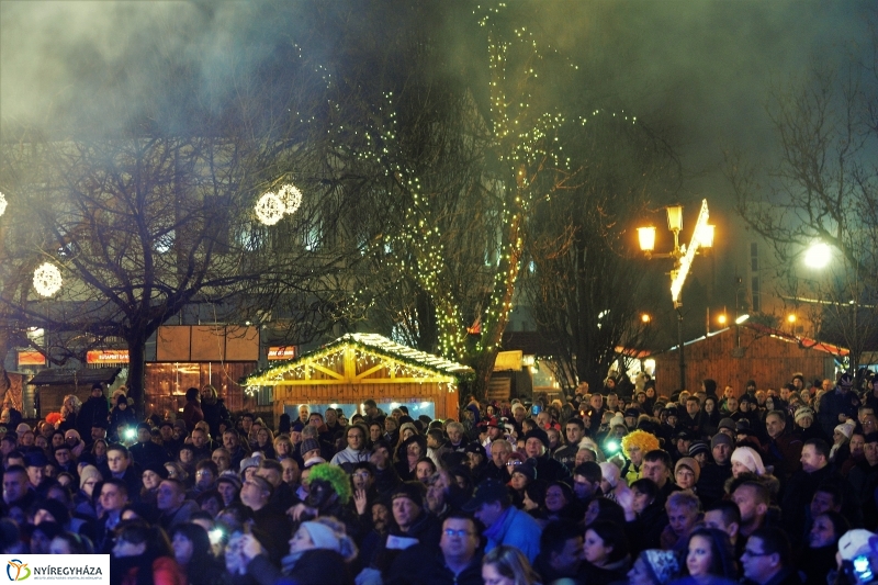 Megkezdődött a Városi Szilveszter - fotó Trifonov Éva