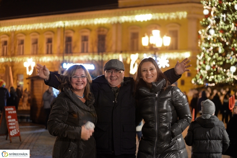 Megkezdődött a Városi Szilveszter - fotó Trifonov Éva