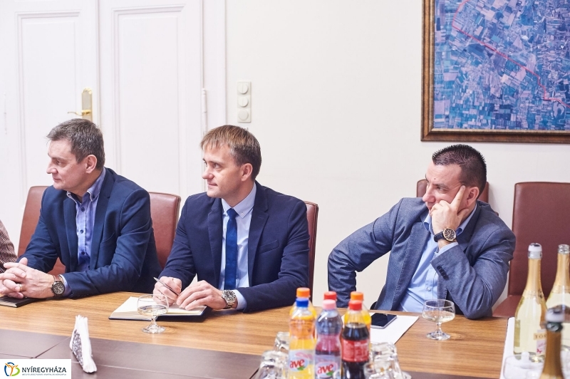 Médiások a Városházán - fotó Szarka Lajos