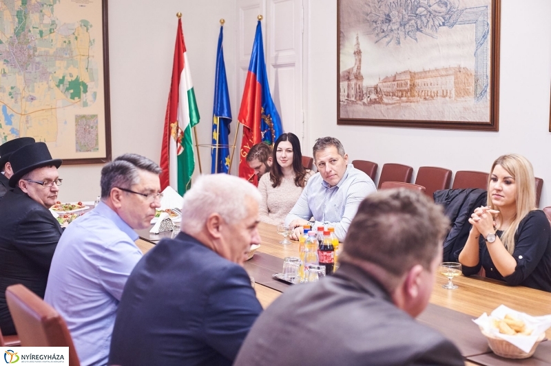 Médiások a Városházán - fotó Szarka Lajos