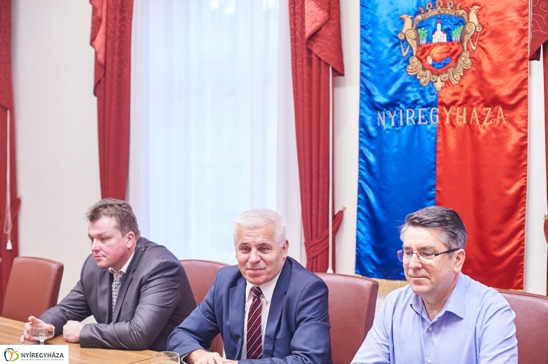 Médiások a Városházán - fotó Szarka Lajos