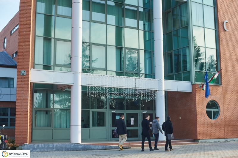 Vizsgaidőszak az egyetemen - fotó Szarka Lajos