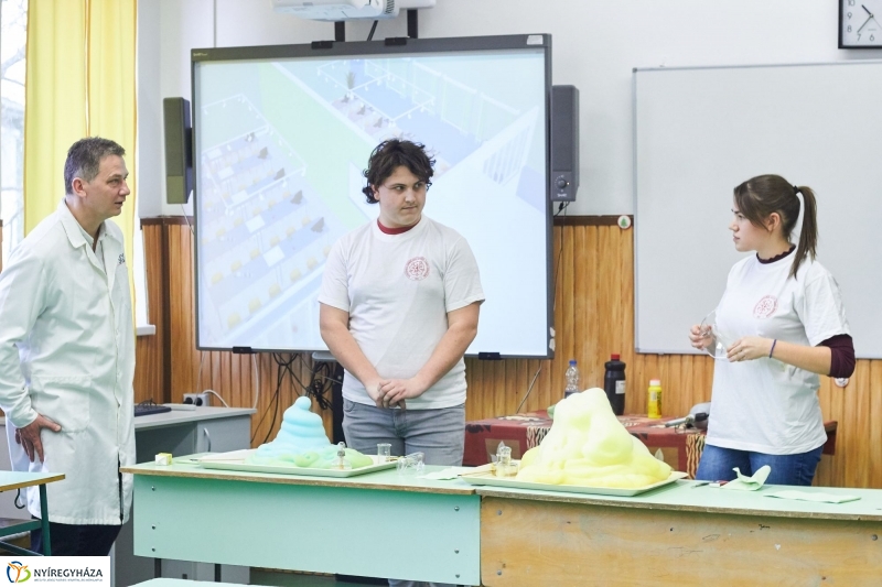 Fejlesztések a Kossuth gimiben - fotó Szarka Lajos