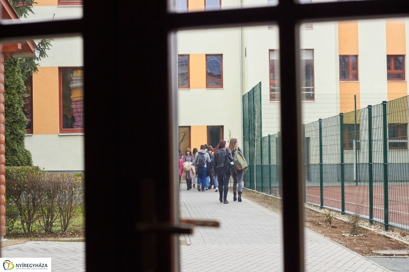 Fejlesztések a Kossuth gimiben - fotó Szarka Lajos