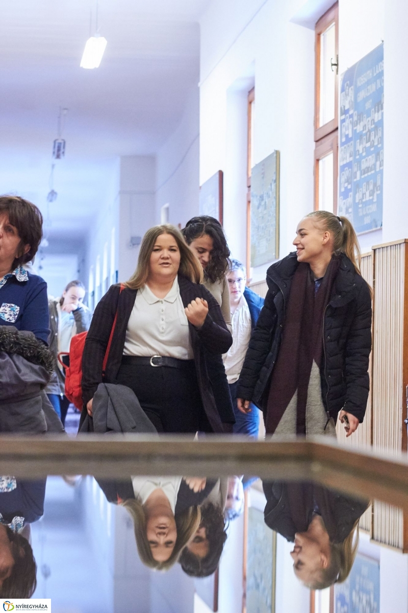 Fejlesztések a Kossuth gimiben - fotó Szarka Lajos