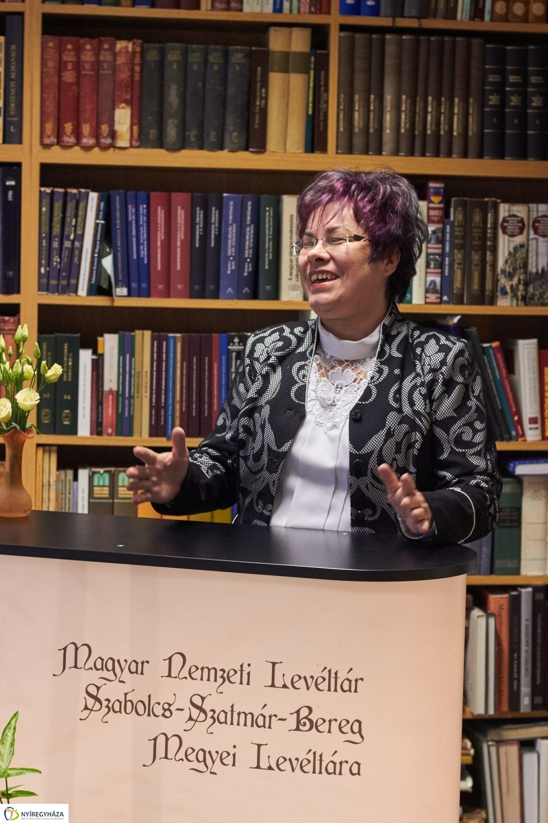 Középpontban a Himnusz - fotó Szarka Lajos