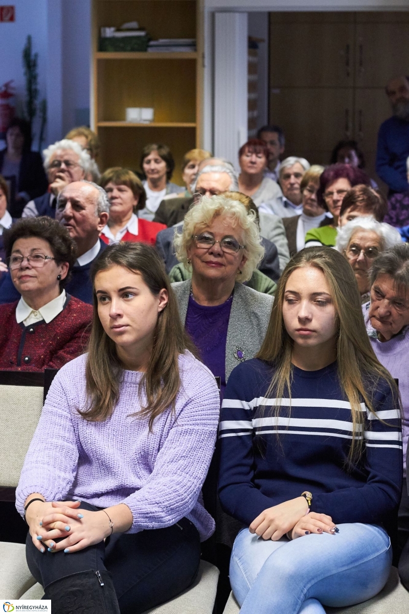 Középpontban a Himnusz - fotó Szarka Lajos