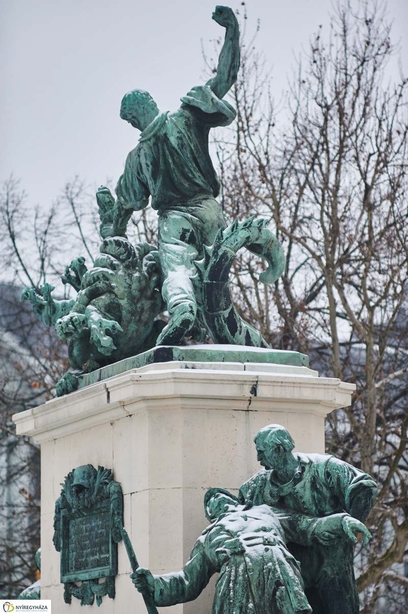 Téli pillanatok a belvárosban - fotó Szarka Lajos
