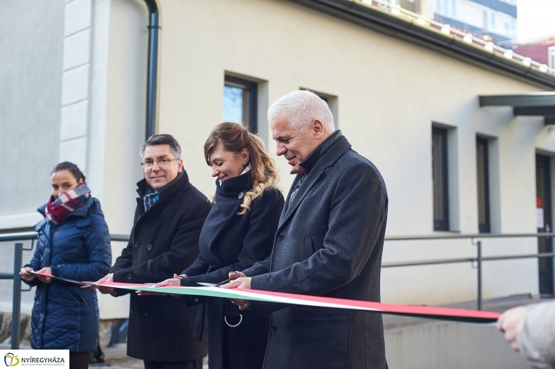 Gyermekjóléti Központ átadó - fotó Szarka Lajos