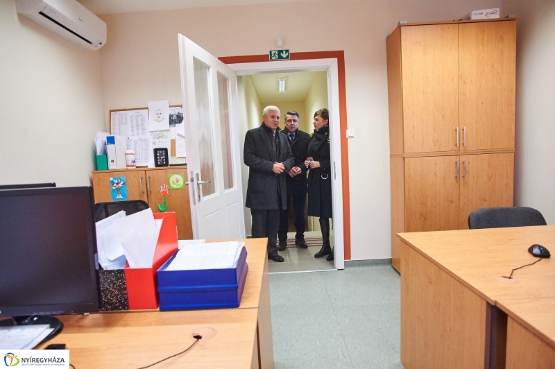 Gyermekjóléti Központ átadó - fotó Szarka Lajos