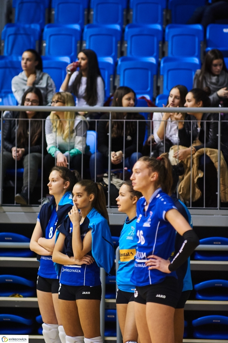 Fatum-Vasas női röplabda - fotó Szarka Lajos