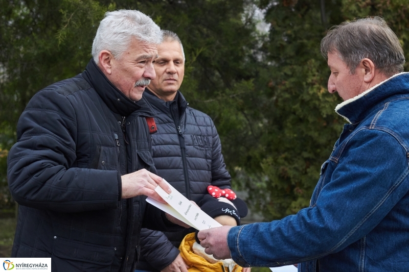 Karácsonyfáért ajándék 2018 - fotó Szarka Lajos