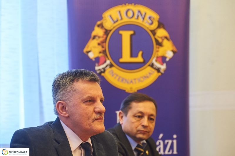 Lions adomány a kórháznak -  fotó Szarka Lajos