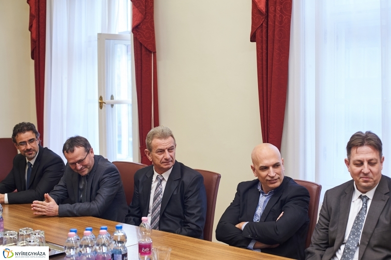 Választási Bizottság eskütétele - fotó Szarka Lajos