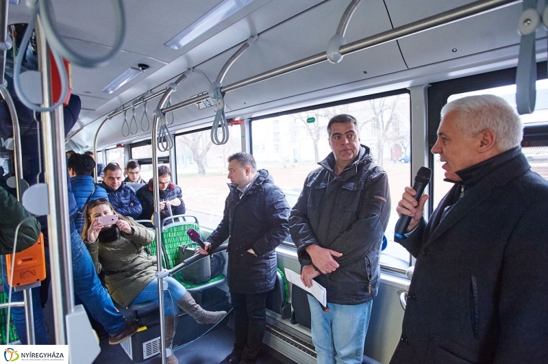 Új busz a fejlesztések útvonalán 1 - fotó Szarka Lajos