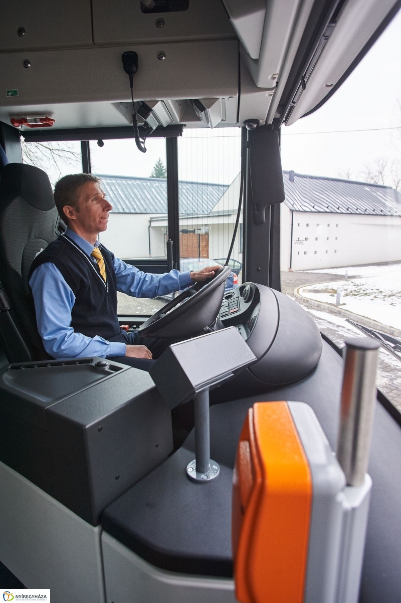 Új busz a fejlesztések útvonalán 2 - fotó Szarka Lajos