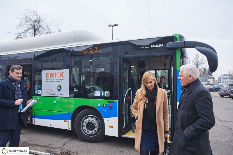 Új busz a fejlesztések útvonalán 2 - fotó Szarka Lajos