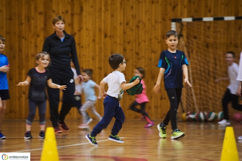 Mozdulj Nyíregyháza Kölyökatlétika - fotó Szarka Lajos