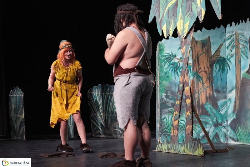 Kultúrházak éjjel-nappal - fotó Szarka Lajos